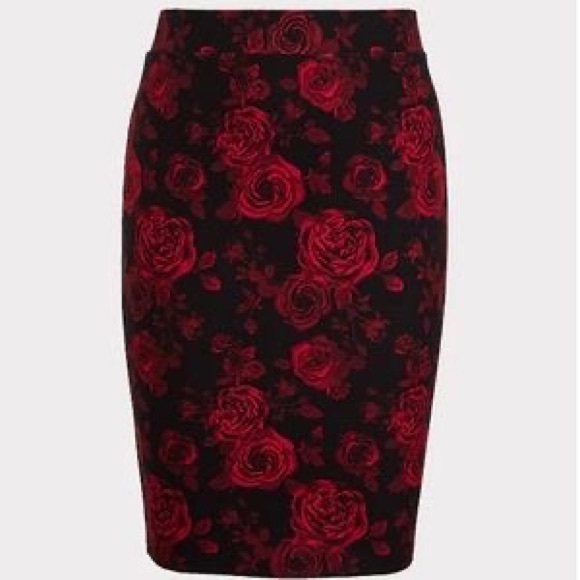 Torrid Red And Black Floral Bengaline Skirt (part of a set) - Picture 7 of 7